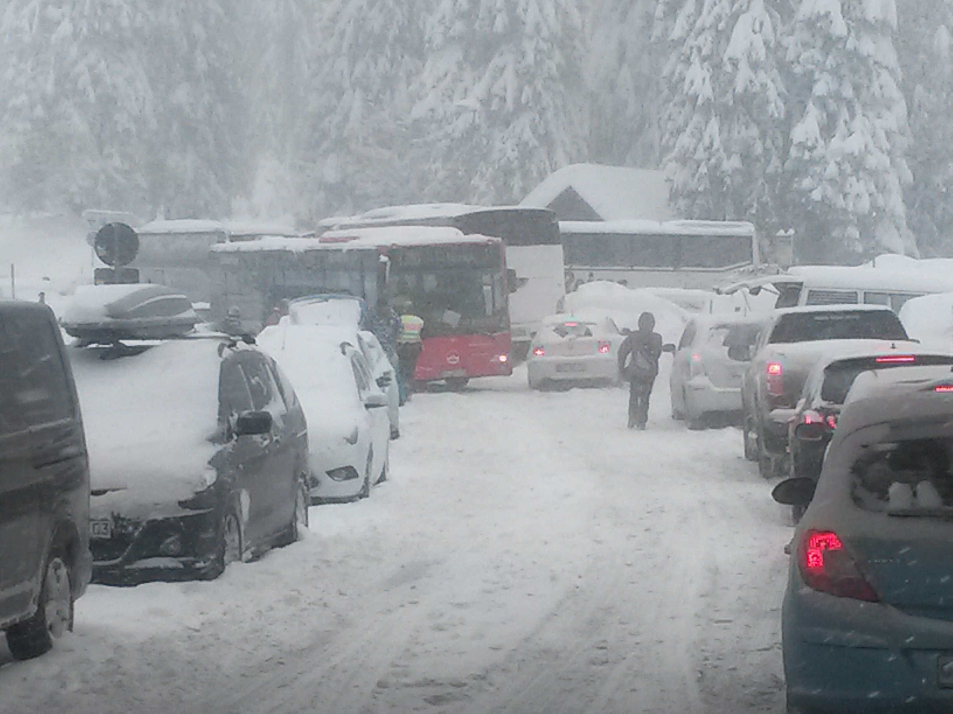 Wildwest-Parken ist auf dem Feldberg auch Teil des Wintersports.