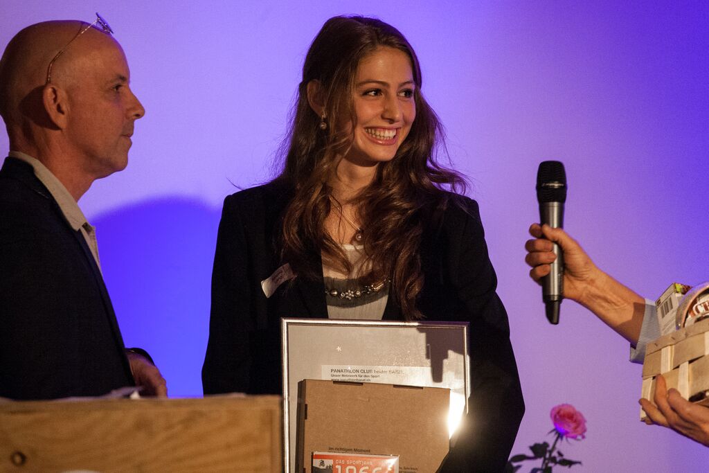 Sichtlich erfreut: Salome Lang erhielt den mit 3000 Franken dotierten Förderpreis.