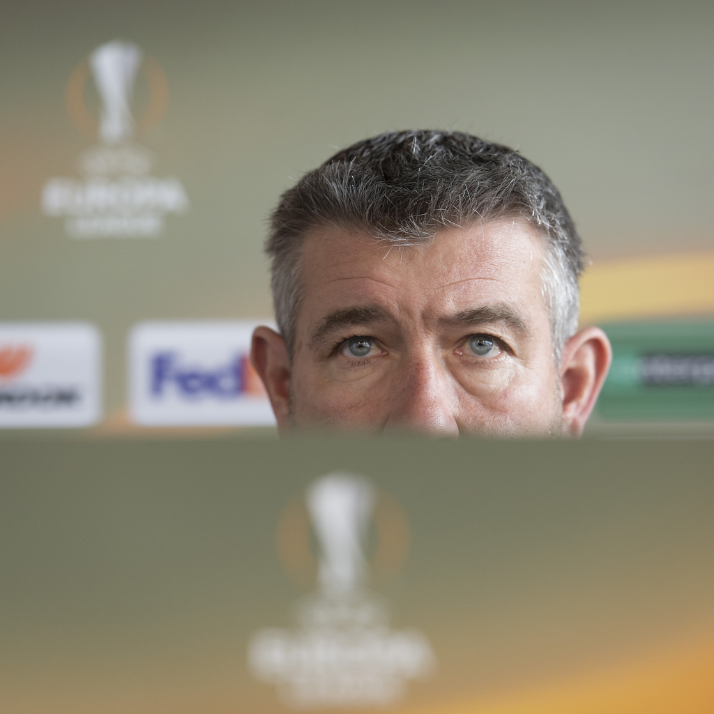 Urs Fischer, head coach of Switzerland's soccer team FC Basel, speaks during a press conference in the St. Jakob-Park stadium in Basel, Switzerland, on Wednesday, March 9, 2016. Switzerland's FC Basel 1893 is scheduled to play against Spain's Sevilla Futbol Club in an UEFA Europa League Round of 16 first leg soccer match on Thursday, March 10, 2016. (KEYSTONE/Georgios Kefalas)