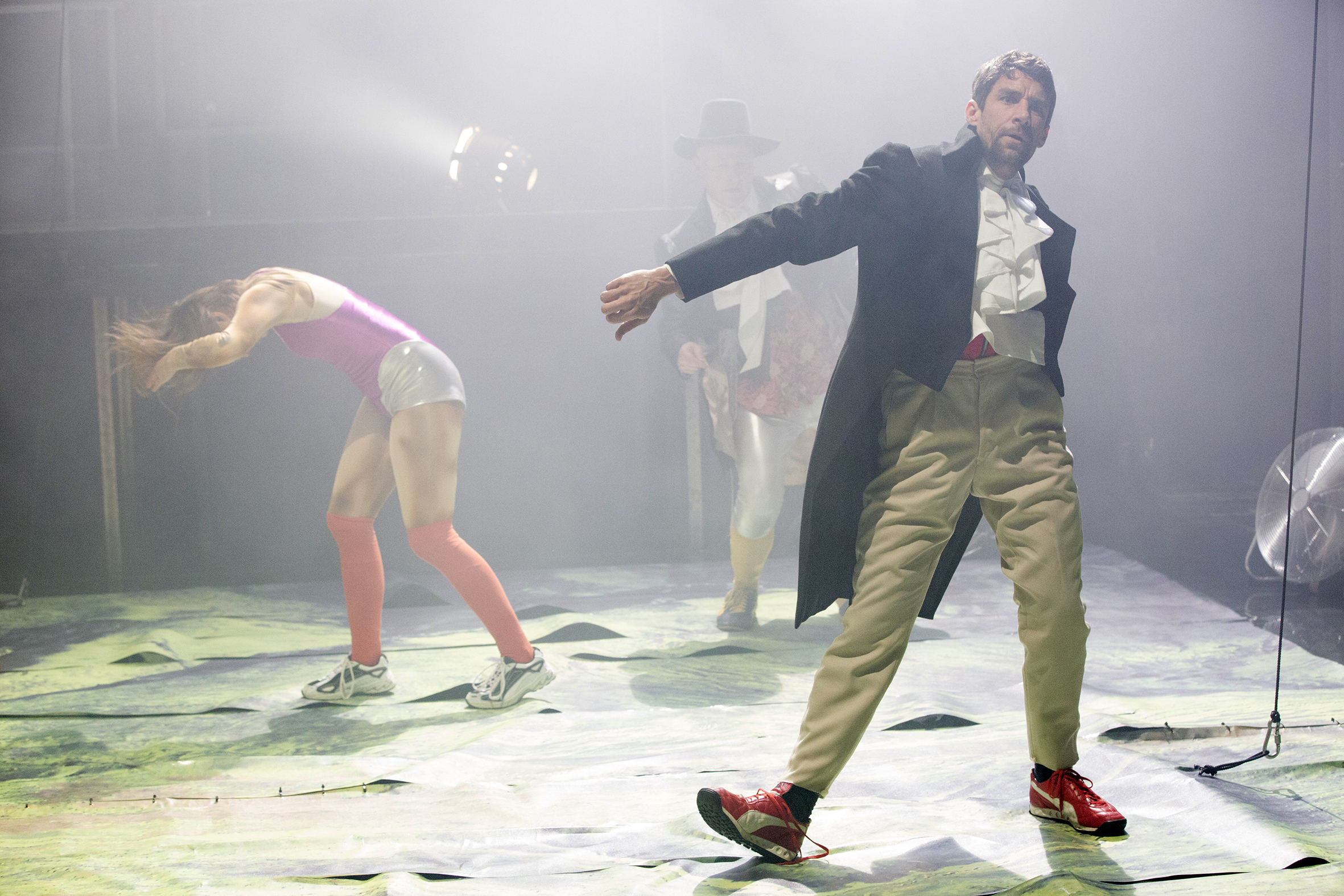 Glitter, Glanz und Sneakers: «Naturzwei» bleibt an der Oberfläche.