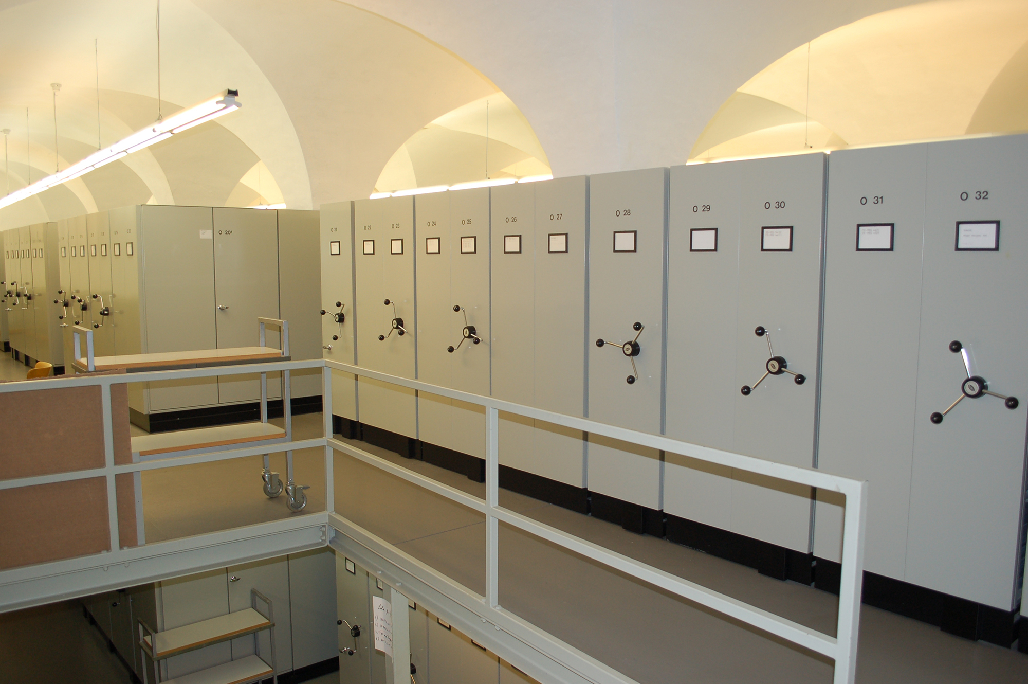 Blick ins Magazin des Staatsarchivs im Weissen Haus.