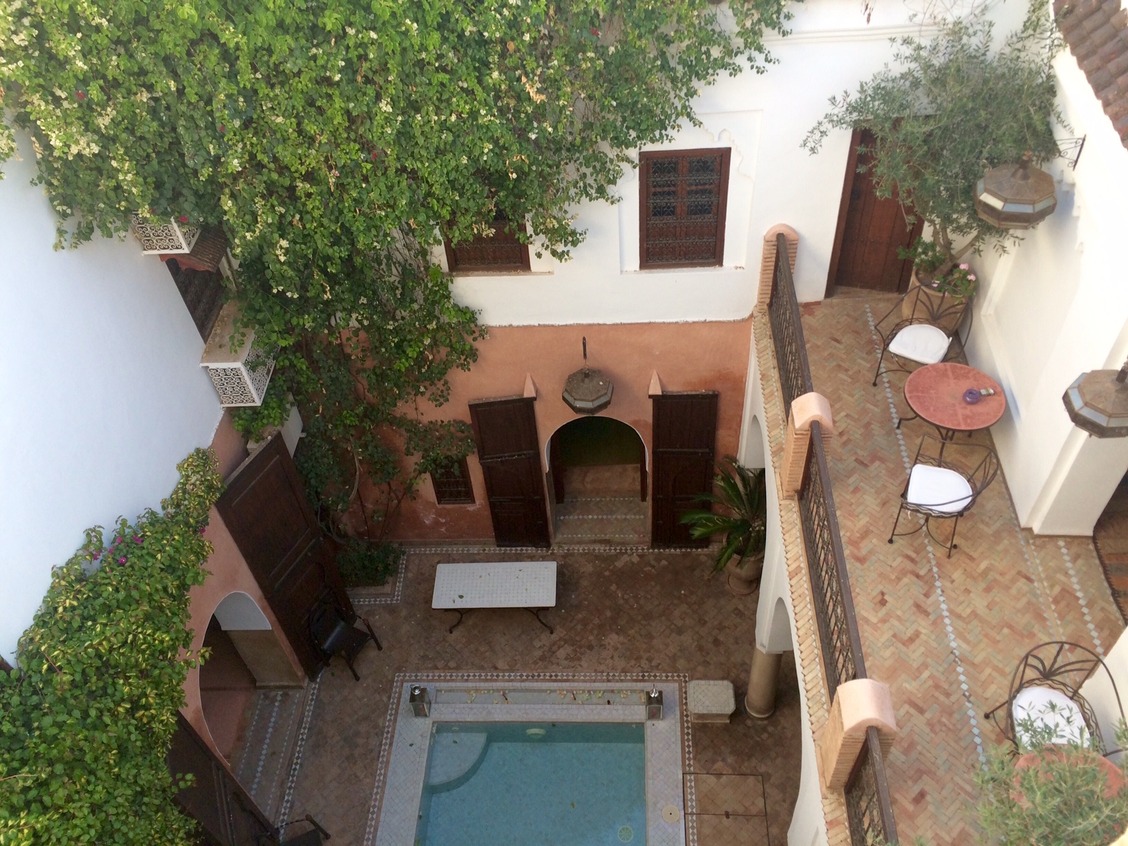 So lässt sichs logieren: Innenhof des Riad Warda.