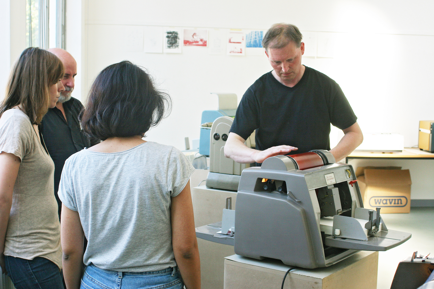 Mimeograph bei der Arbeit.