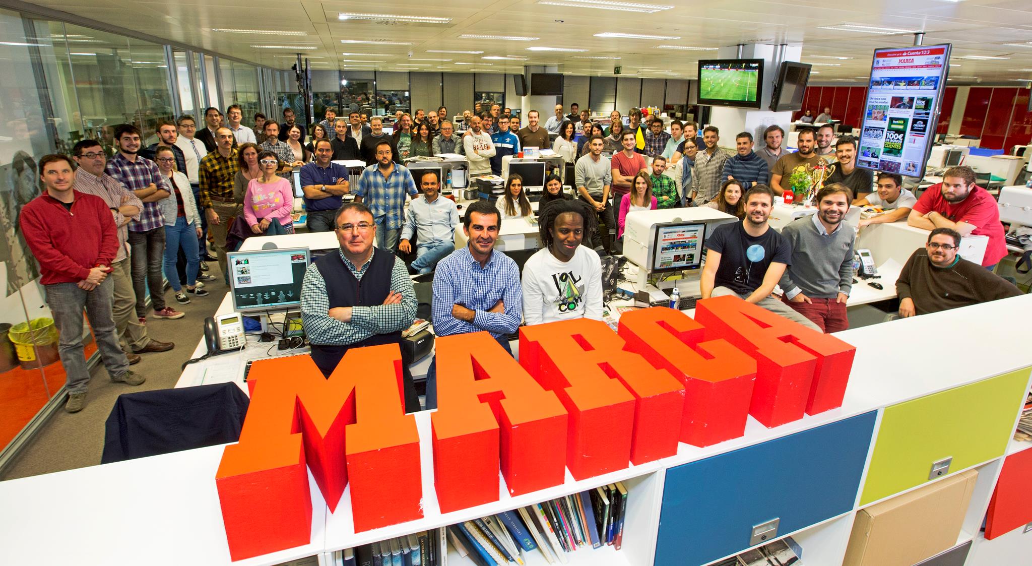 Die Belegschaft von «Marca» – lachende Gesichter, zumindest auf diesem Bild.