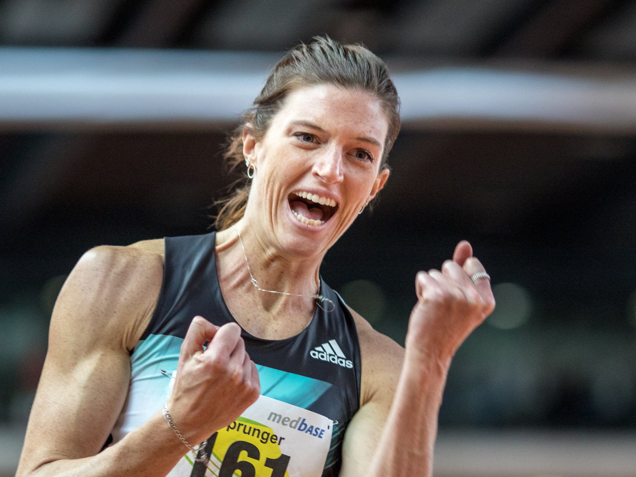 28.02.2016; St.Gallen; Leichtathletik Hallen-SM 2016; Lea Sprunger gewinnt ueber die 200m (Ulf Schiller/athletix/freshfocus)
