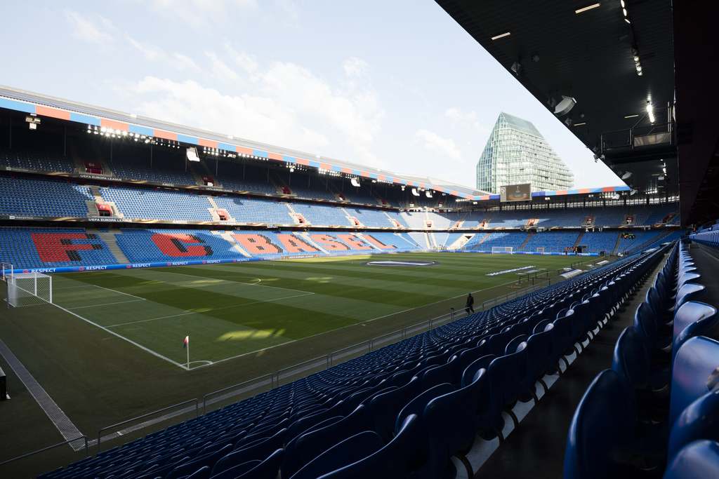 ALS VORSCHAU ZUM FUSSBALL UEFA EUROPA LEAGUE FINAL ZWISCHEN LIVERPOOL UND SEVILLA VOM 18. MAI 2016 IN BASEL, STELLEN WIR IHNEN FOLGENDES BILDMATERIAL ZUR VERFUEGUNG - View into the empty St. Jakob-Park stadium with the St. Jakob-Tower in the background before the first leg of the UEFA Europa League round of 16 between FC Basel and FC Sevilla in Basel, Switzerland, on March 10, 2016. (KEYSTONE/Gaetan Bally)....Blick in das leere St. Jakob-Park Stadion mit dem St. Jakob-Turm im Hintergrund vor dem UEFA Europa League Achtelfinalspiel Hinspiel zwischen dem FC Basel und dem FC Sevilla am 10. Maerz 2016 in Basel. (KEYSTONE/Gaetan Bally) ..