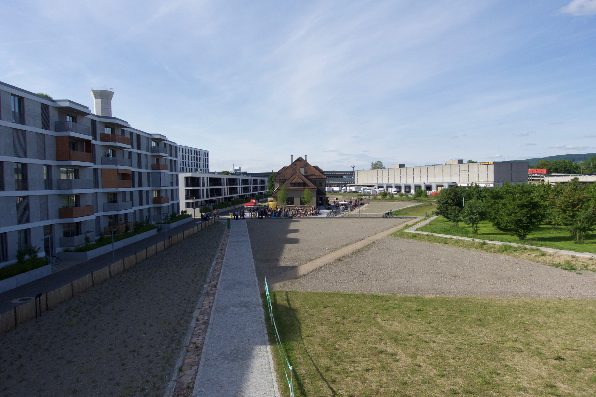 Blick auf die Bahnkantine.