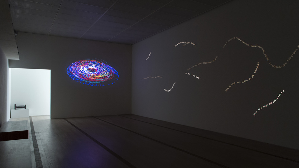 Fragen über Fragen: «Fragenprojektion» von Fischli Weiss.