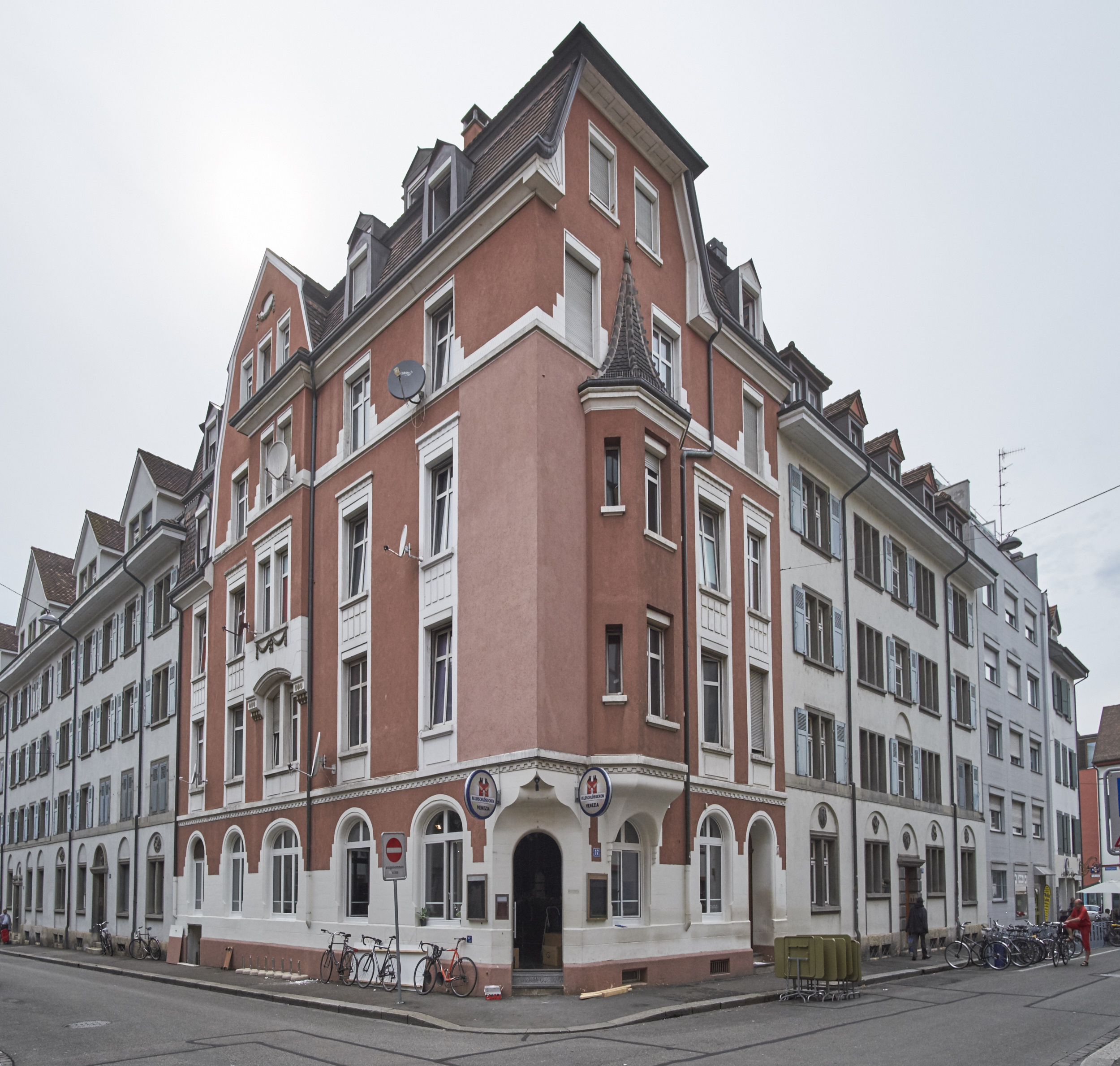 Bauch vollschlagen und Neues probieren: An dieser Ecke an der Ochsengasse wird jetzt nur noch kulinarisch gesündigt.