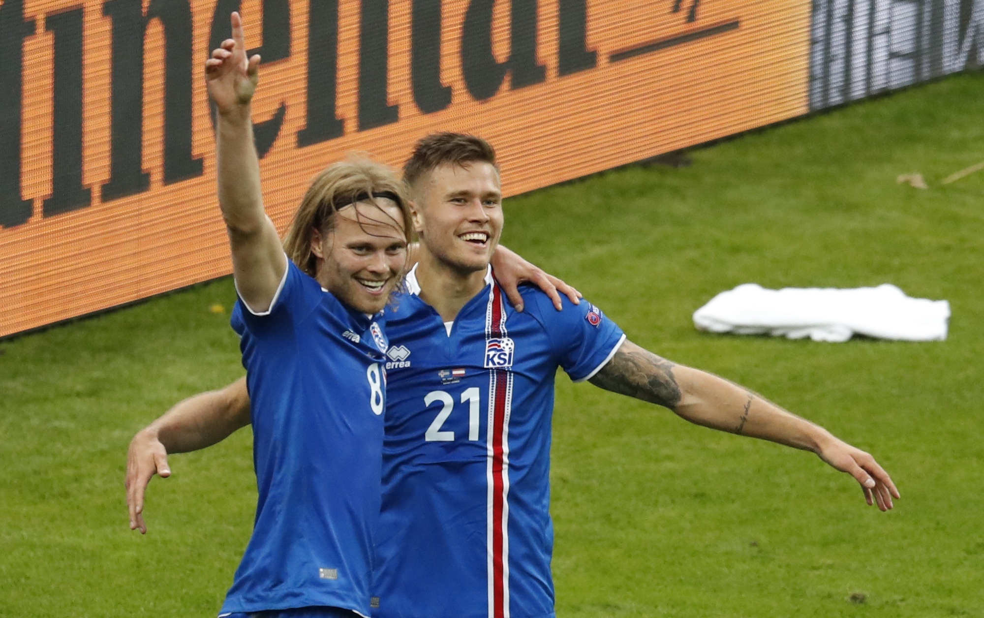 Football Soccer - Iceland v Austria - EURO 2016 - Group F - Stade de France - Paris Saint-Denis, France - 22/6/16 Iceland's Arnor Ingvi Traustason celebrates scoring the second goal REUTERS/Charles Platiau