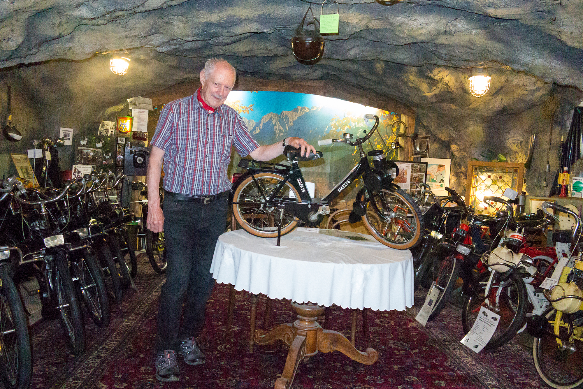 Das Kindersolex hat keinen Motor, es ist nur Ausstellungsobjekt.