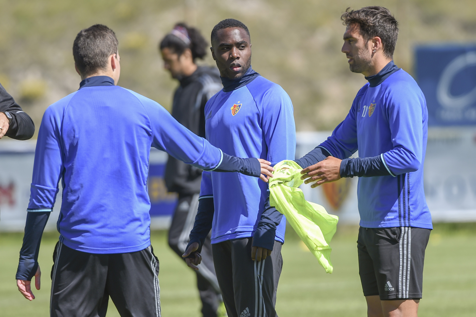 15.07.2016; Crans Montana; Fussball Super League - Trainingslager FC Basel; Kevin Bua (Basel) Eder Balanta (Basel) Matias Delgado (Basel) (Andy Mueller/freshfocus)