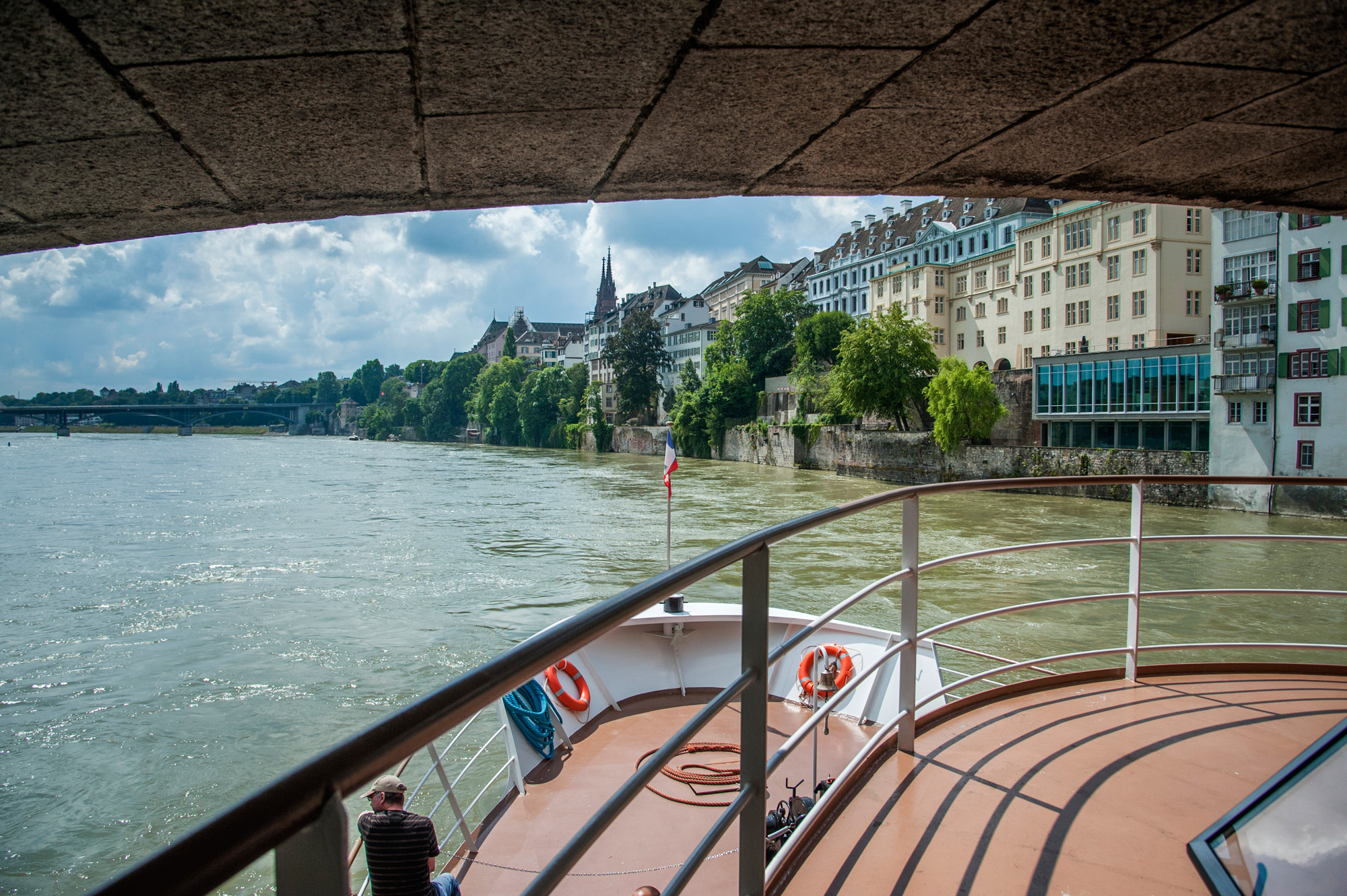 Die Kursfahrt beginnt am Dreiländereck – wir steigen an der Schifflände in Basel dazu.