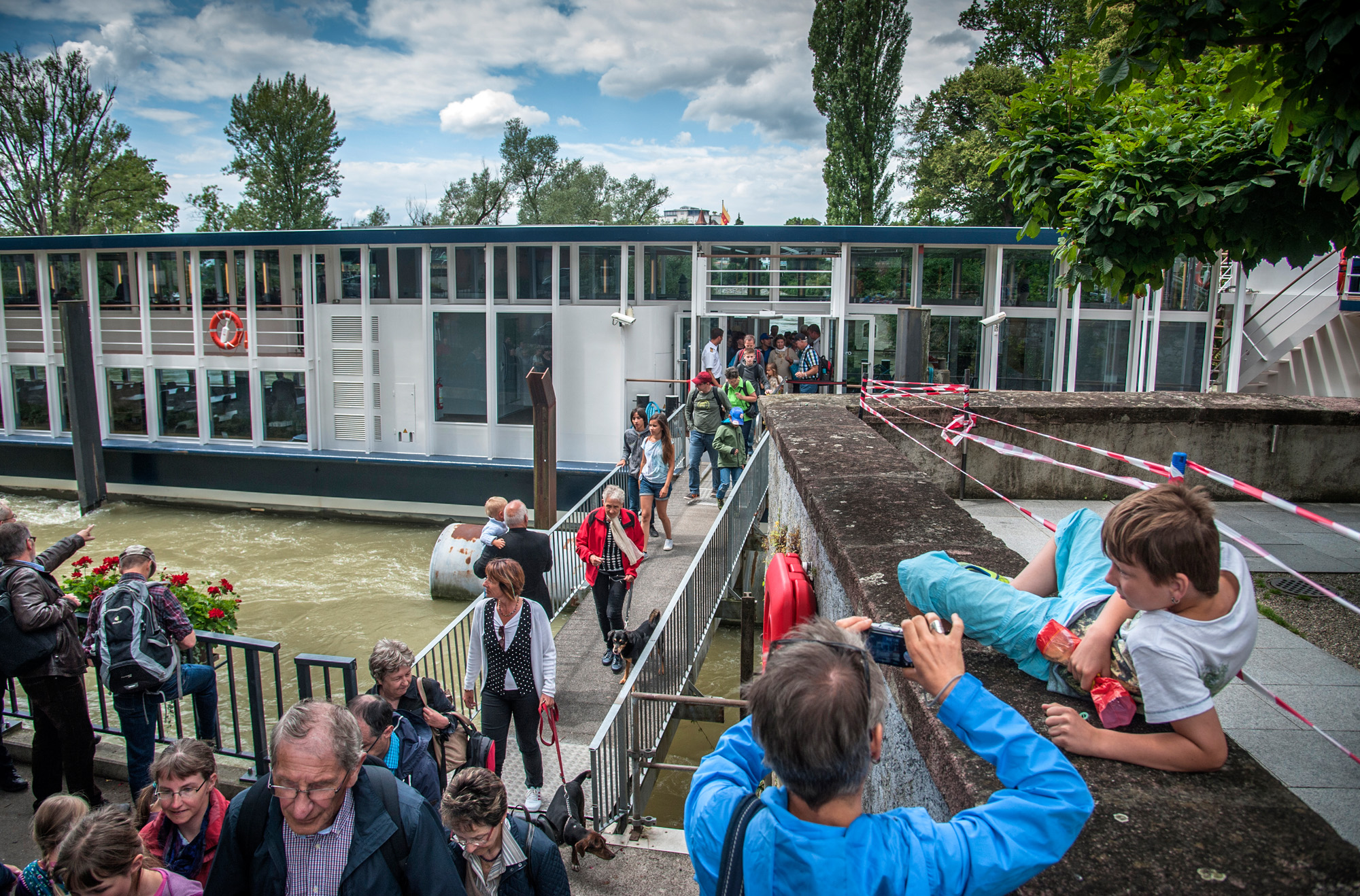 Endhaltestelle: Ab Rheinfelden geht es für die Schiffscrew wieder zurück zum Dreiländereck.