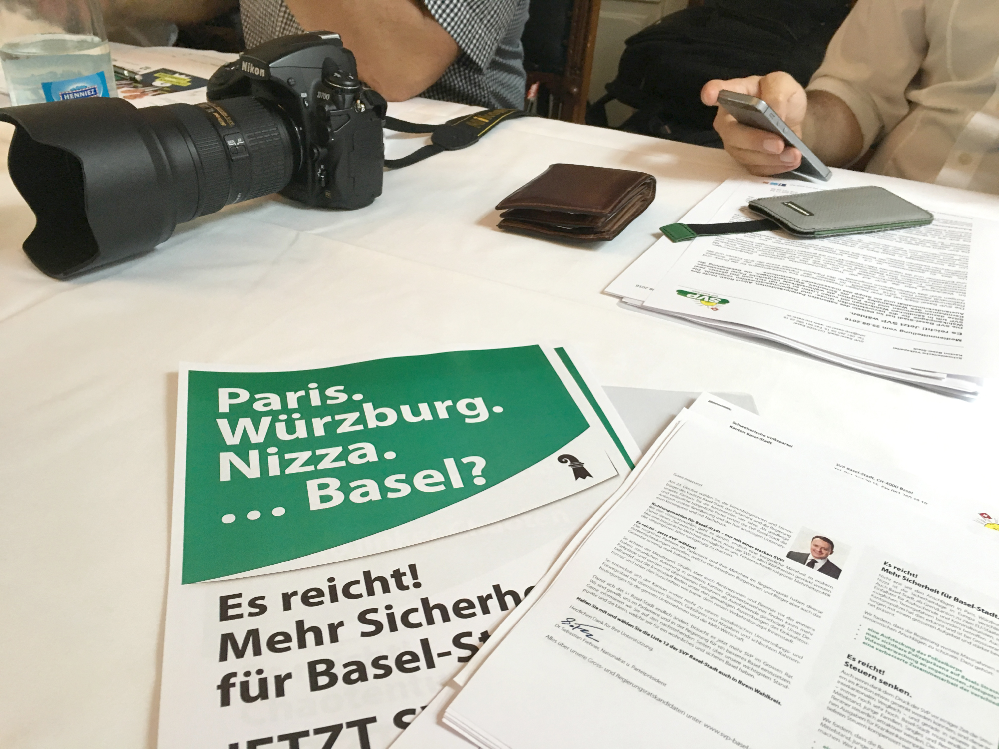Paris, Würzburg, Nizza, Basel? Die SVP Basel-Stadt suggeriert den Terror herbei.