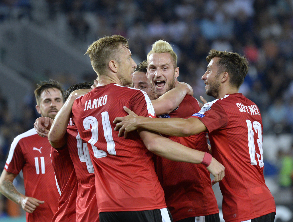 ABD0099_20160905 - TIFLIS - GEORGIEN: Jubel von Marc Janko, Marko Arnautovic und Markus Suttner (R.) w�hrend des WM-Qualifikationsspieles Georgien gegen �sterreich am Montag, 5. September 2016, in der Dinamo-Arena in Tiflis. - FOTO: APA/ROBERT JAEGER