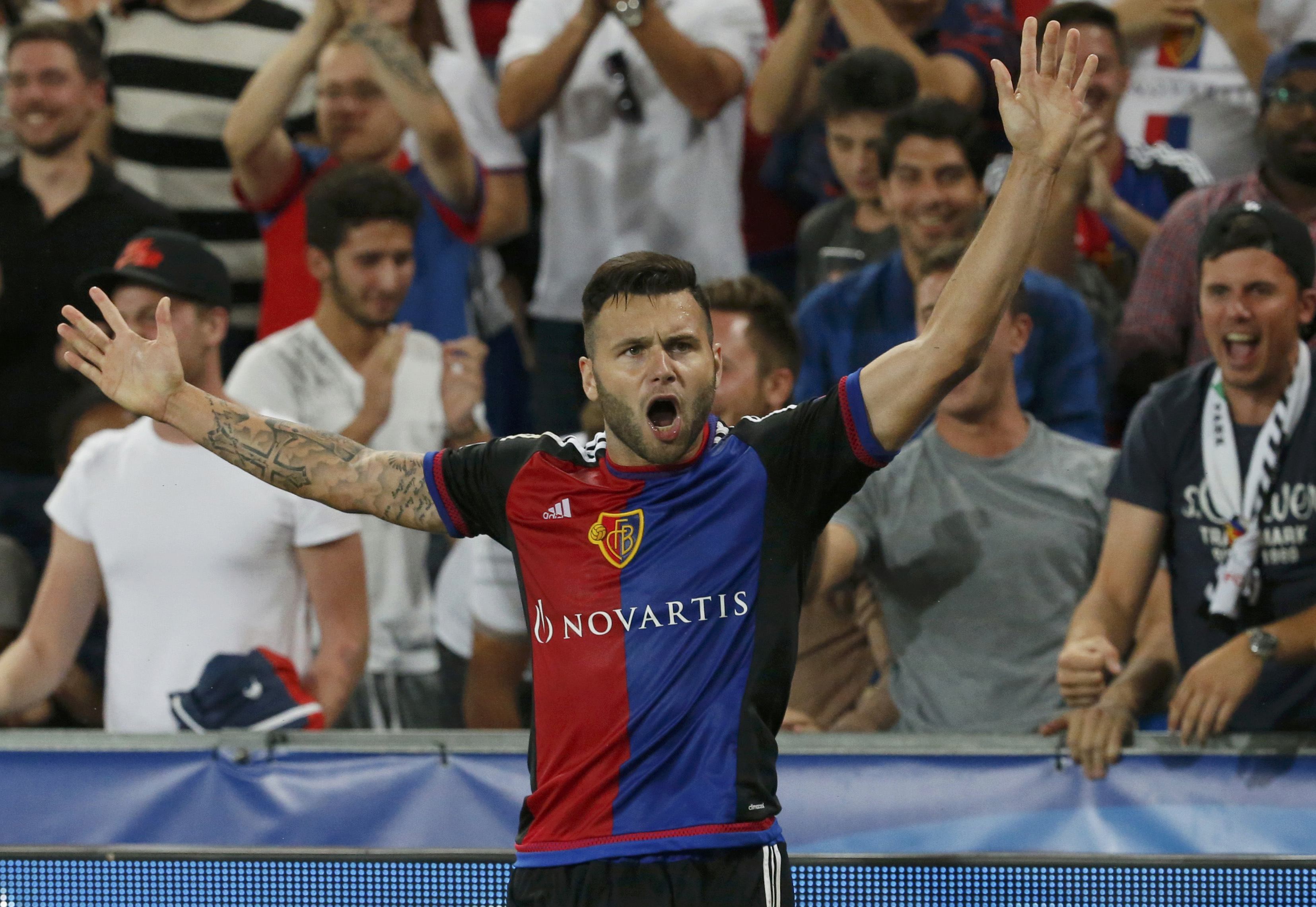 Football Soccer - Basel v Ludogorets - UEFA Champions League group stage - St. Jakob-Park, Basel, Switzerland - 13/09/16 FC Basel's Renato Steffen celebrates scoring a goal REUTERS/Ruben Sprich