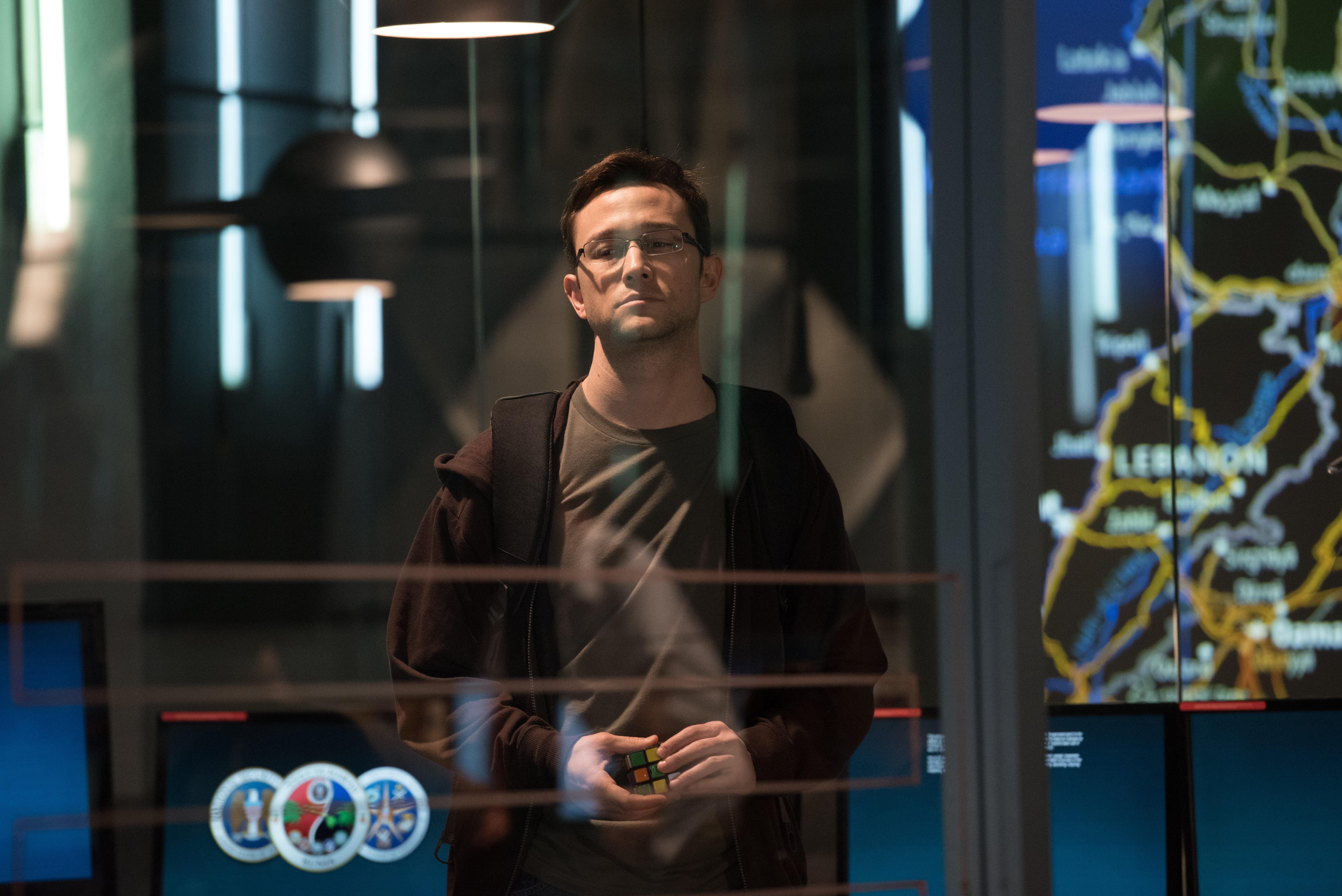 Edward Snowden (Joseph Gordon-Levitt) bei der NSA: Von hier schmuggelt er im Film die Geheimnisse raus.