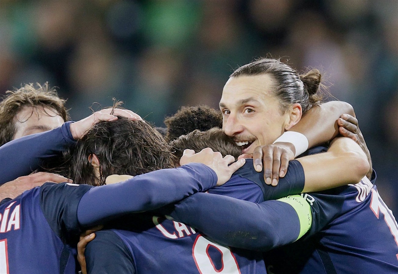 Football Soccer - St. Etienne v Paris St-Germain - French Ligue 1 - Geoffroy Guichard stadium, Saint-Etienne, France - 31/01/2016 Zlatan Ibrahimovic (R) celebrates with team mates after scoring for Paris St-GermainREUTERS/Robert Pratta
