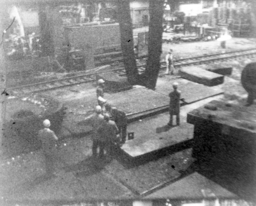 Still aus dem Film «Steelmill» von Richard Serra.
