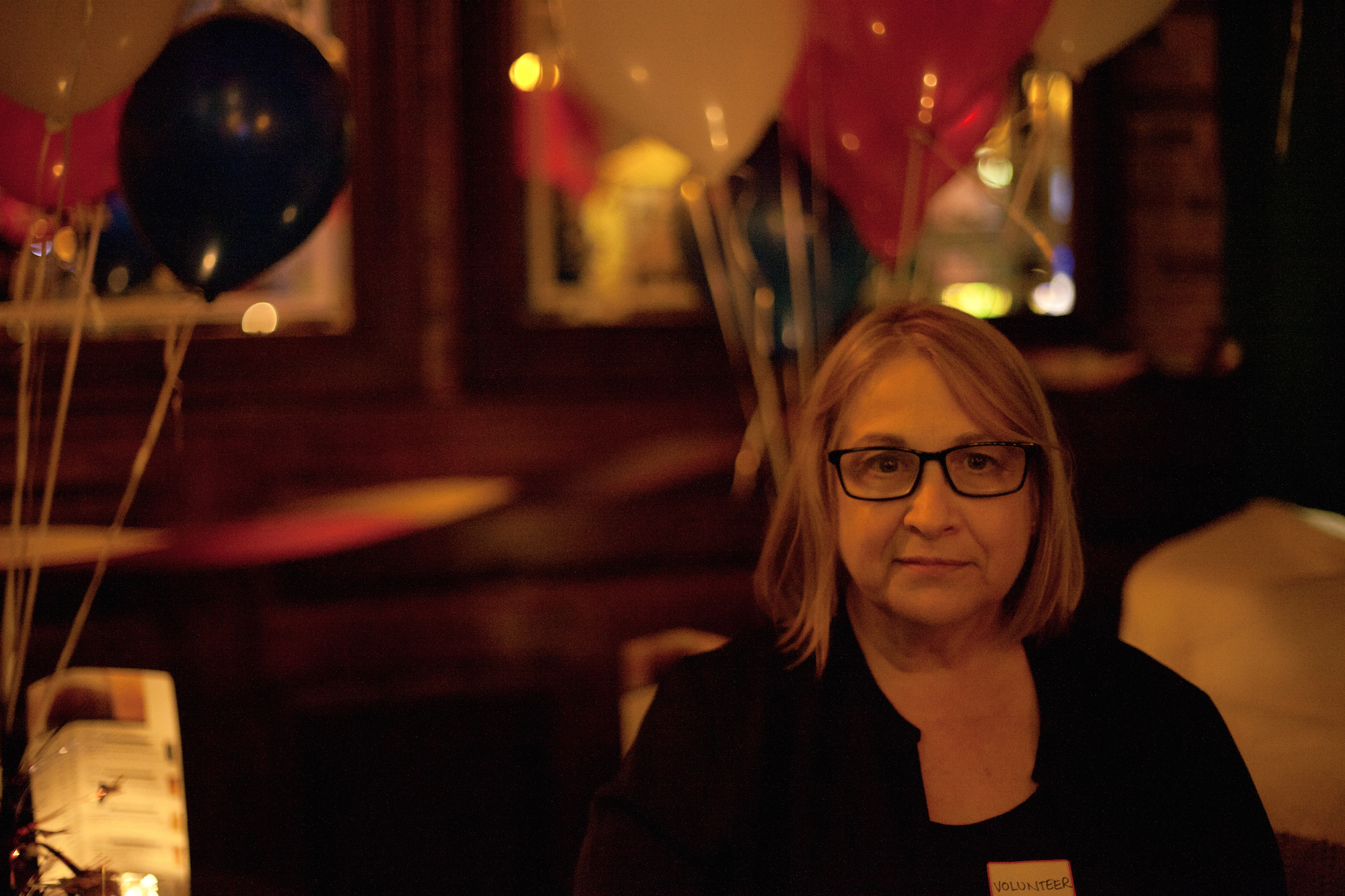 Gehirnforscherin Kate Edson weiss zum Zeitpunkt dieses Fotos, dass Hillary kaum mehr eine Chance haben wird. Sie ist Vorsteherin des Basler Chapter der Democrats Abroad und lebt seit 27 Jahren in der Schweiz.