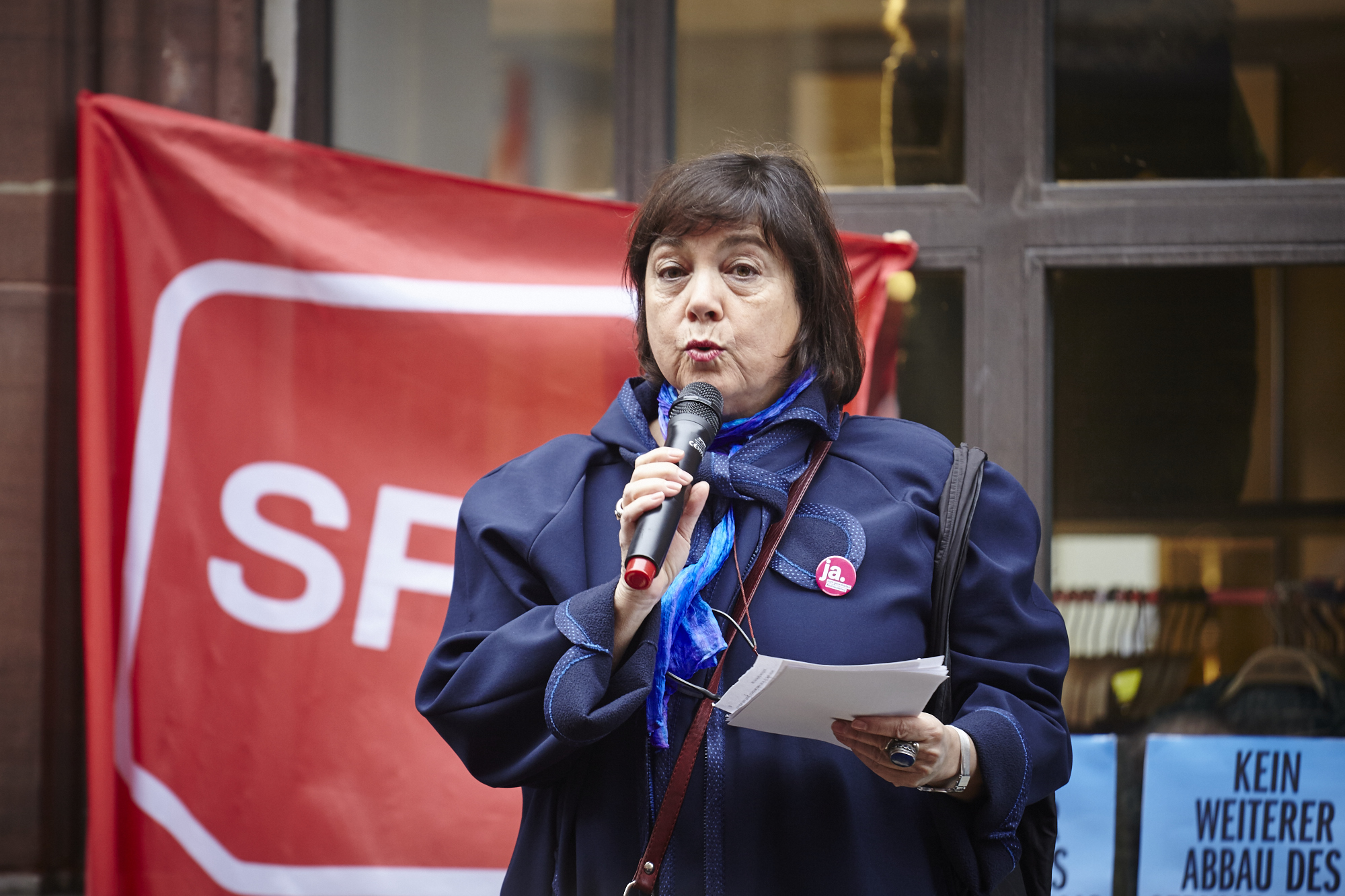 Rita Schiavi von der Basta! bemühte gar Lenin, der die Schweizer Post während seiner Schweizer Zeit als vorbildliches Unternehmen gelobt habe – «ein gut geführter Betrieb, der zu seinen Angestellten schaut», so Schiavi.