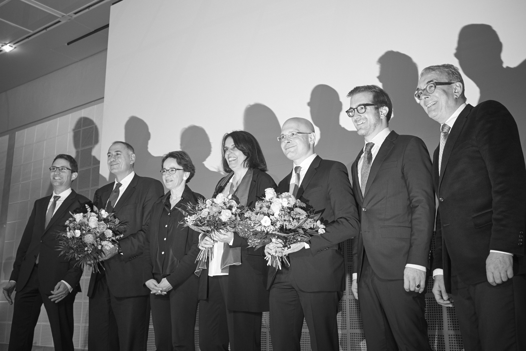 Die Basler Regierung ist nun komplett – und setzt sich folgendermassen zusammen: Lukas Engelberger, Hans-Peter Wessels, Eva Herzog, Elisabeth Ackermann (neu), Baschi Dürr, Conradin Cramer (neu) und Christoph Brutschin (v.l.).