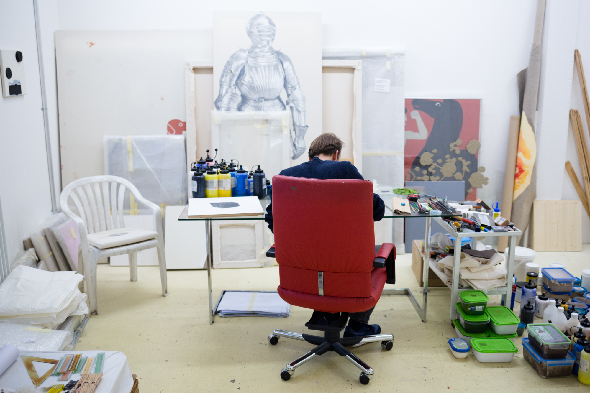 Ganz schön strukturiert: Vincent Kriste in seinem Atelier im Oslo am Dreispitz.