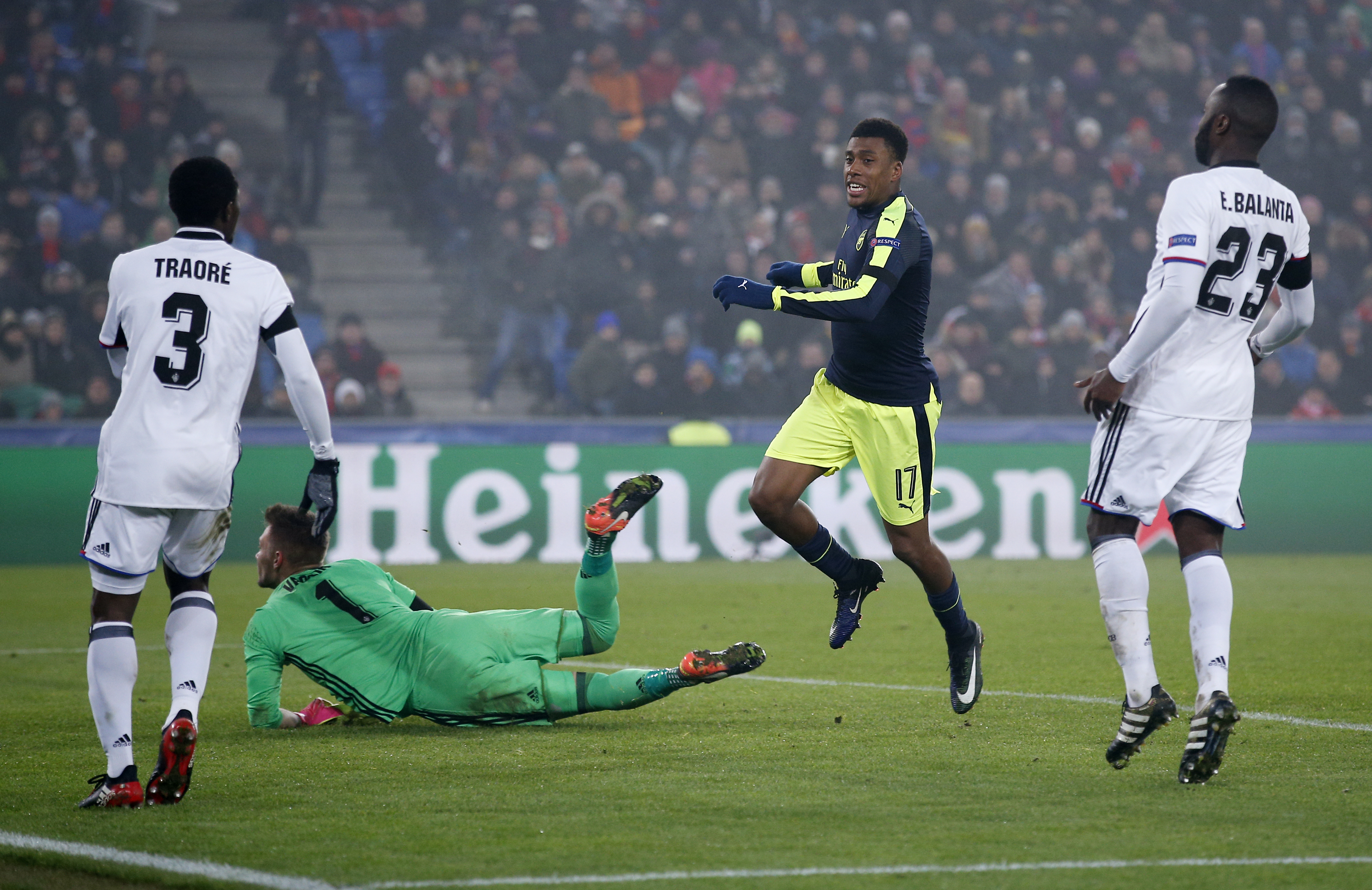Football Soccer - FC Basel v Arsenal - UEFA Champions League Group Stage - Group A - St.Jakob-Park, Basel, Switzerland - 6/12/16 Arsenal's Alex Iwobi celebrates scoring their fourth goal Action Images via Reuters / Andrew Couldridge Livepic EDITORIAL USE ONLY.