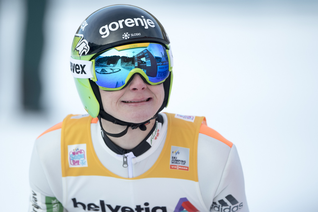 Domen Prevc from Slovenia reacts at the men's FIS World Cup Ski Jumping at the Titlisschanze in Engelberg, Switzerland, Sunday, 18 December 2016. (KEYSTONE/Urs Flueeler)