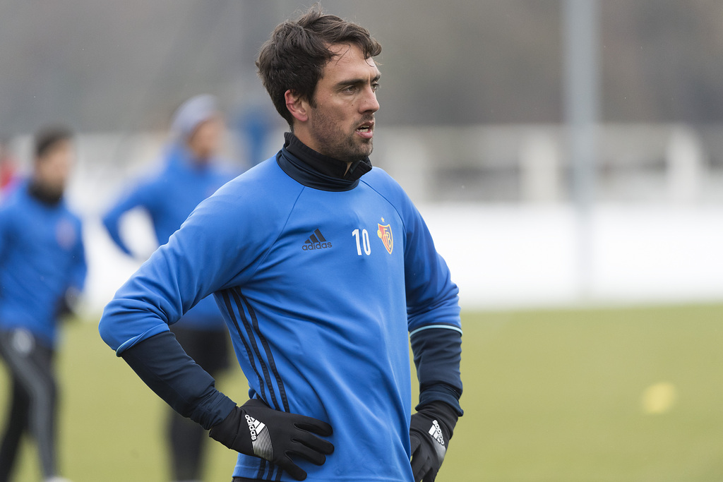 FC Basel-Captain Matias Delgado beim Trainingsauftakt auf dem Nachwuchs-Campus der Sportanlagen St. Jakob in Basel, am Mittwoch, 4. Januar 2017. (KEYSTONE/Georgios Kefalas)