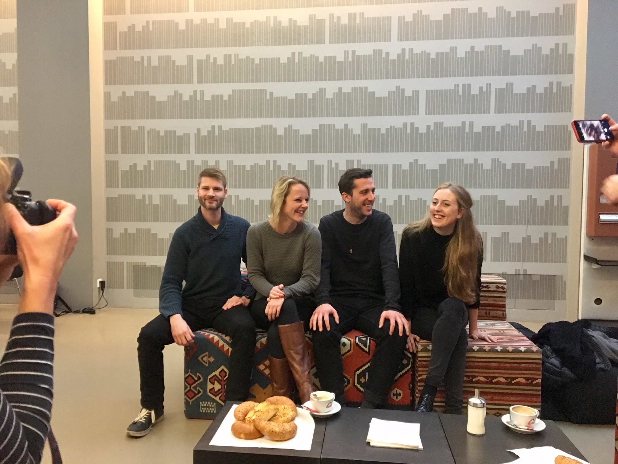 Freut sich auf September: Das neue JKF-Team (Kress, Schnetz, Ackermann) mit links Yves Baumann vom GGG Kulturkick.
