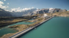 HANDOUT - Blick von einer Drohne auf die Staumauer und den Stausee Muttsee waehrend der Segnungszeremonie anlaesslich der Ein