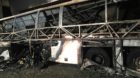 Der ungarische Reisebus brannte komplett aus. Beim tragischen Unglück auf der Autobahn A4 nahe Verona kamen 16 Menschen ums