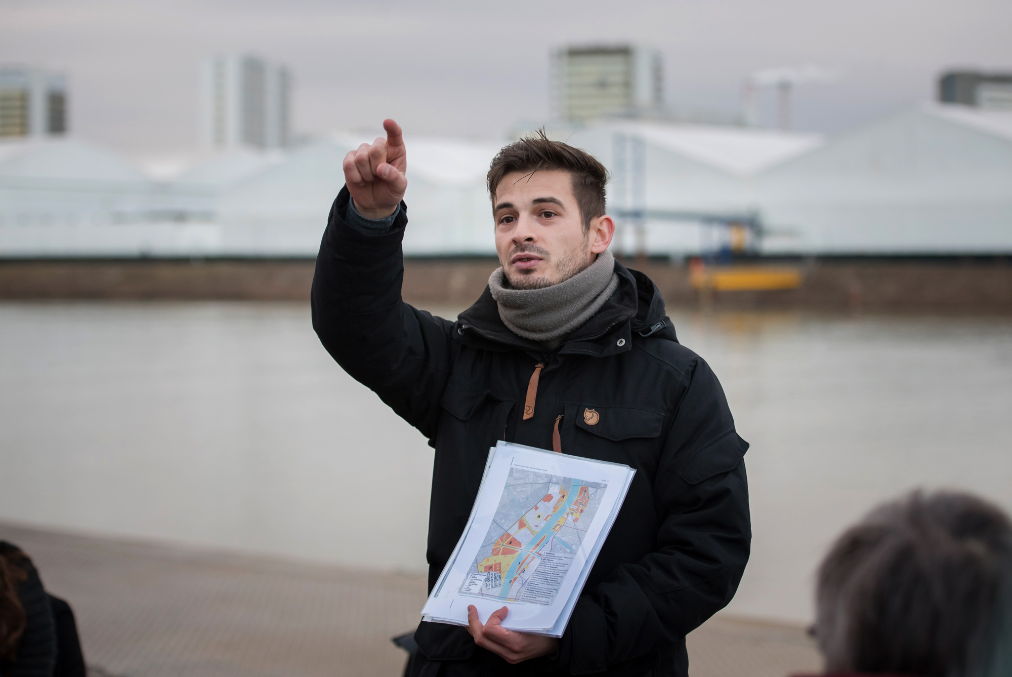 Reto Bürgin zeigt eine «Entwicklungsvision» des Projektes «3Land», die für Widerstände aus der Bevölkerung gesorgt hat. 
