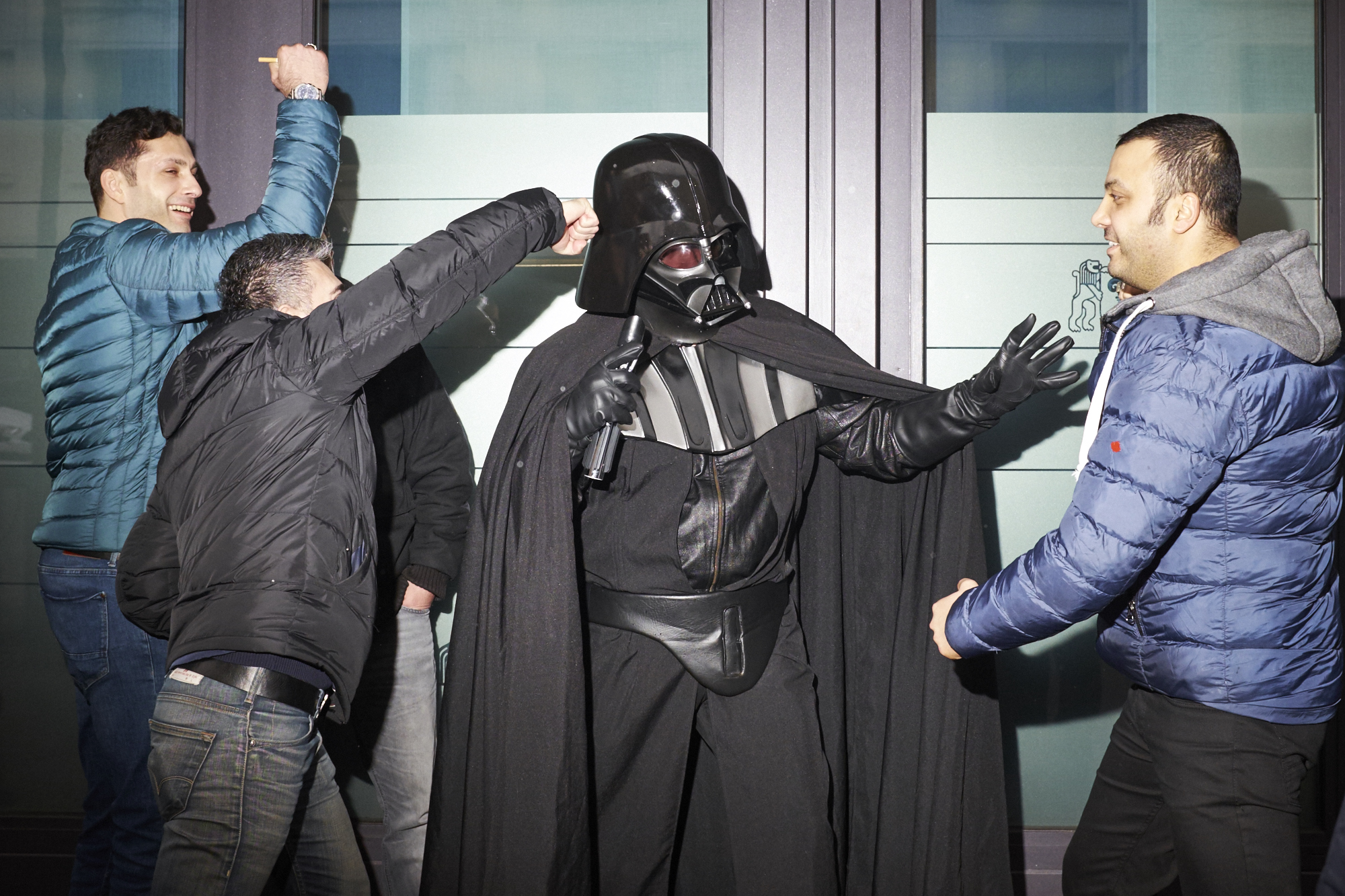 Und wir dachten schon, Darth Vader sei Uber-Fahrer. Aber es war dann doch nur ein verkleideter Kollege. 