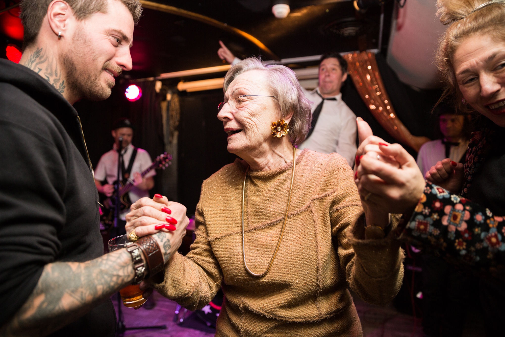 Ob chic oder schräg, hip oder kult: Basler Bars setzen auf Bands, Eintritt frei mit Kollekte.