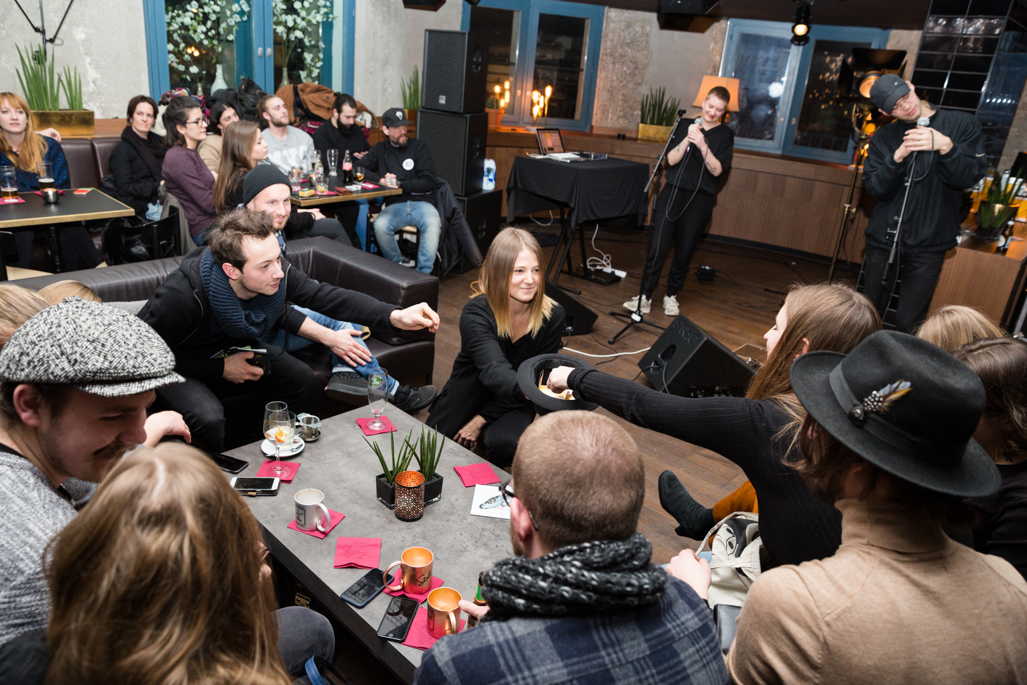 Ob chic oder schräg, hip oder kult: Basler Bars setzen auf Bands, Eintritt frei mit Kollekte.