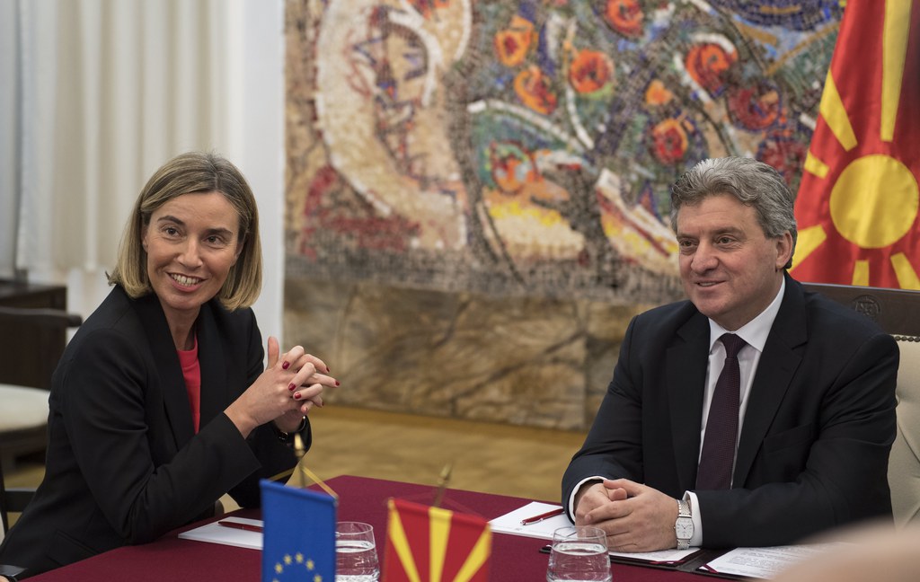 epa05825191 Federica Mogherini (L), the High Representative of the European Union for Foreign Affairs and Security Policy talks with Macedonian President George Ivanov (R) during her visit to Skopje, The Former Yugoslav Republic of Macedonia, 02 March 2017. Mogherini is visiting Macedonia during her Western Balkan tour. EPA/GEORGI LICOVSKI