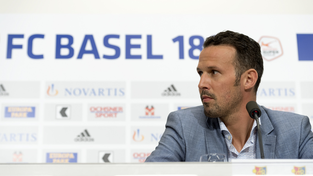 Die neue Clubleitung des FC Basel mit Marco Streller spricht an der Pressekonferenz nach der ausserordentlichen Mitgliederversammlung des FC Basel im Medienzentrum des St. Jakob-Parks in Basel am Freitag, 7. April 2017. (KEYSTONE/Georgios Kefalas)