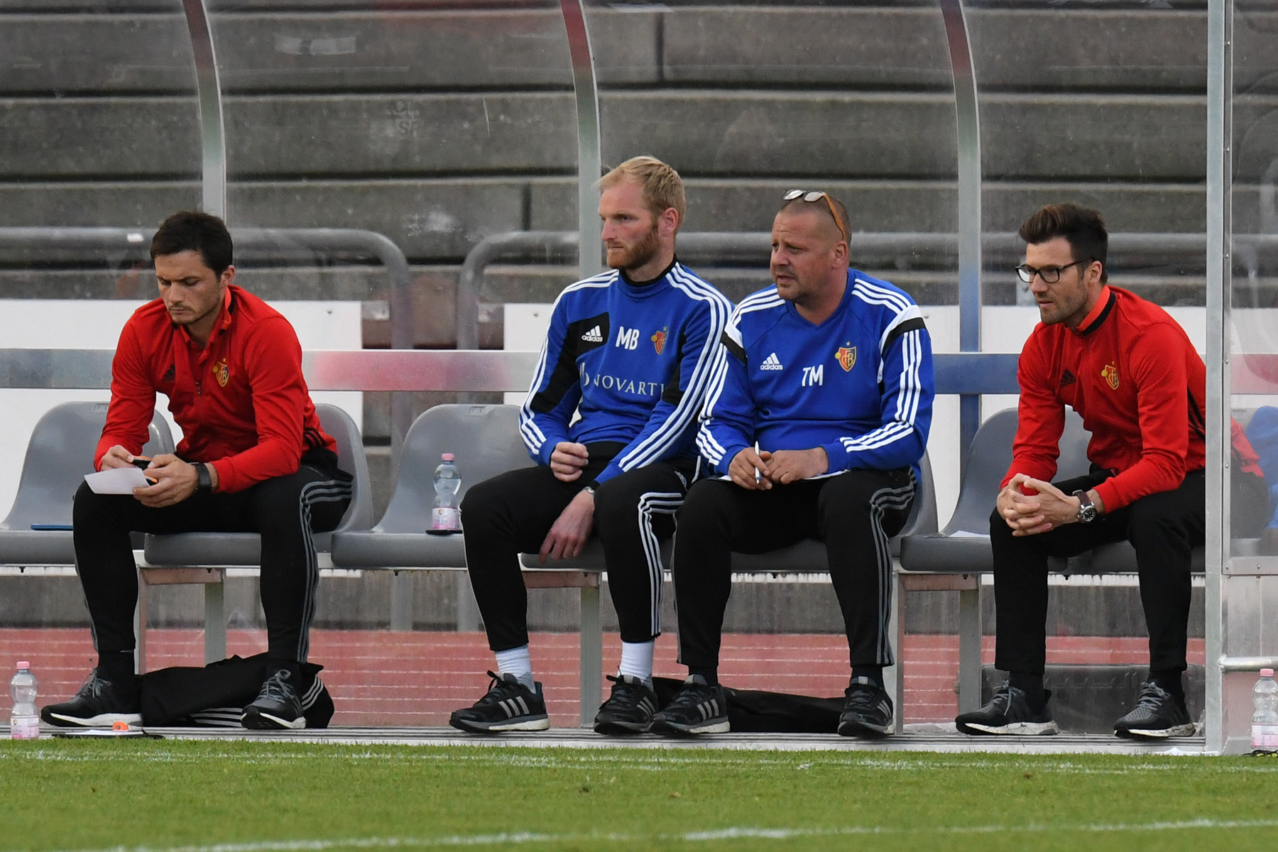 v.l.n.r: Konditionstrainer Thomas Bernhard, Torhütertrainer Michaël Bauch, Assistenztrainer Toni Membrino, Cheftrainer Raphael Wicky Foto: Uwe Zinke
