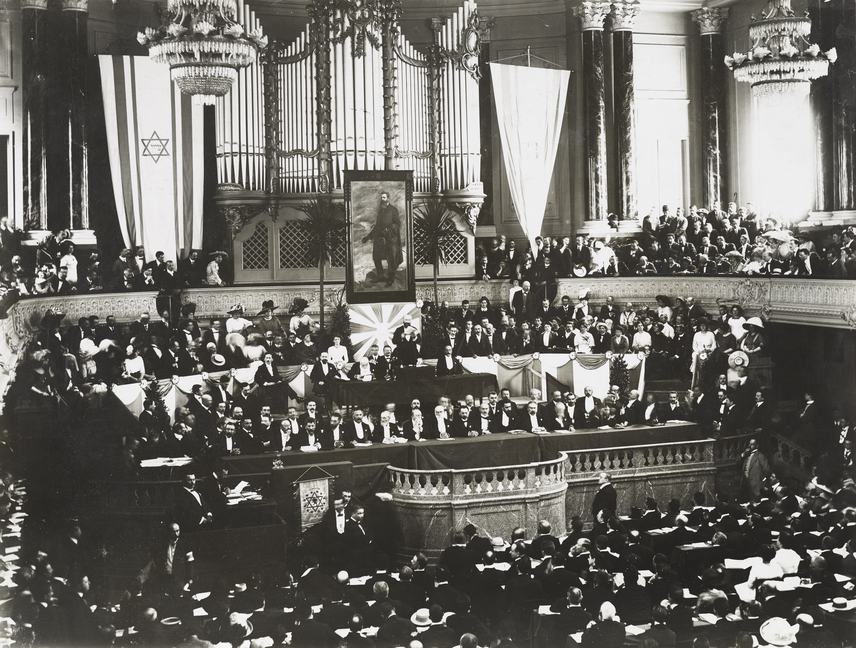 Der Konzertsaal anlässlich des Zionistenkongresses 1911.