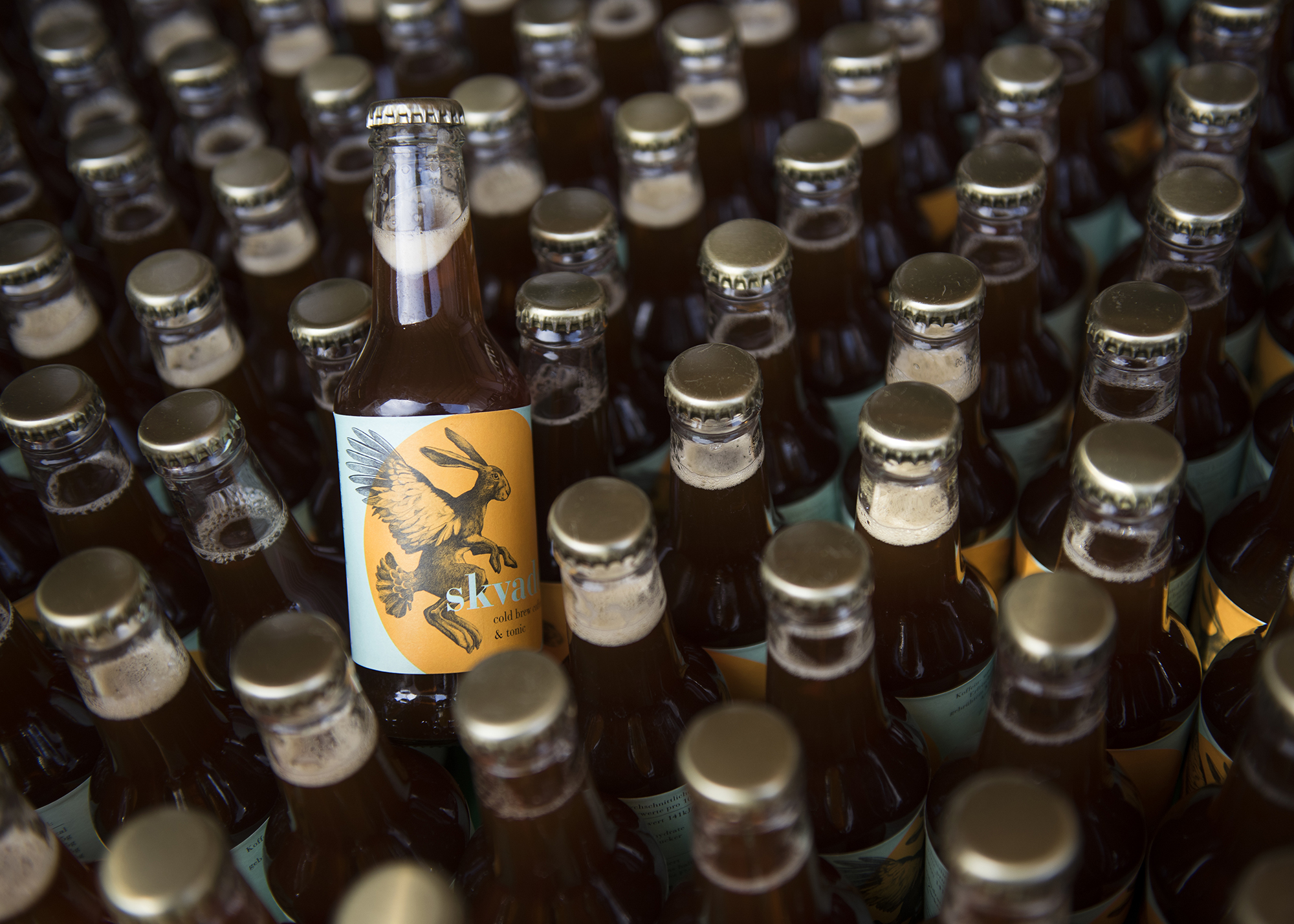 Juni 2017, Getränk, skvader, cold brew coffee & tonic, erste Abfüllung, Photo by Aissa Tripodi