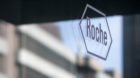 ARCHIVBILD ROCHE STEIGERT REINGEWINN UM 2 PROZENT - The logo of the pharmaceutical company Roche pictured during the annual b