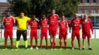 Die Schweizer Nationalmannschaft der Obdachlosen beim Teambild vor dem Spiel