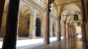 Typische Arkaden, Bologna, Emilia Romagna, Italien, Europa *** Typical arcades Bologna Emilia Romagna Italy Europe Copyright: