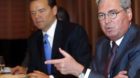 Clariant-Chef Hariolf Kottman (rechts) neben Peter R. Huntsman, Präsident und CEO von Huntsman im Mai in Zürich. (Archiv)